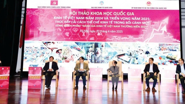 Thời khắc quyết định để Việt Nam bước vào quỹ đạo tăng trưởng mới