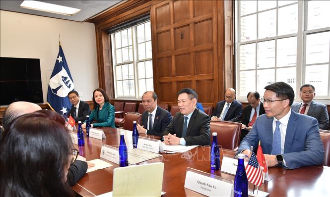 Bộ trưởng Tài chính Hoa Kỳ làm Trưởng đoàn đàm phán thương mại với Việt Nam Chú thích ảnh