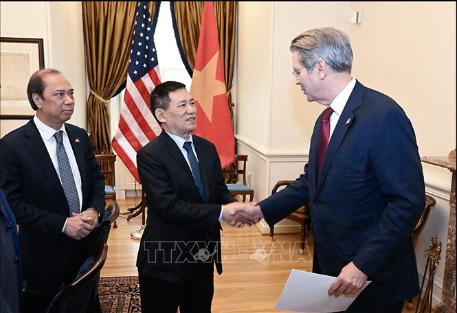 Bộ trưởng Tài chính Hoa Kỳ làm Trưởng đoàn đàm phán thương mại với Việt Nam Chú thích ảnh