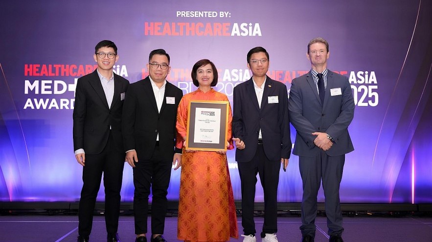 FPT Long Châu thắng giải đổi mới sáng tạo tại Healthcare Asia Pharma Awards 2025