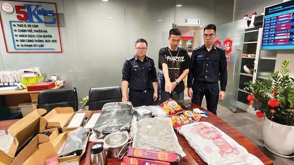 "Nóng" vận chuyển ma tuý qua tuyến hàng không