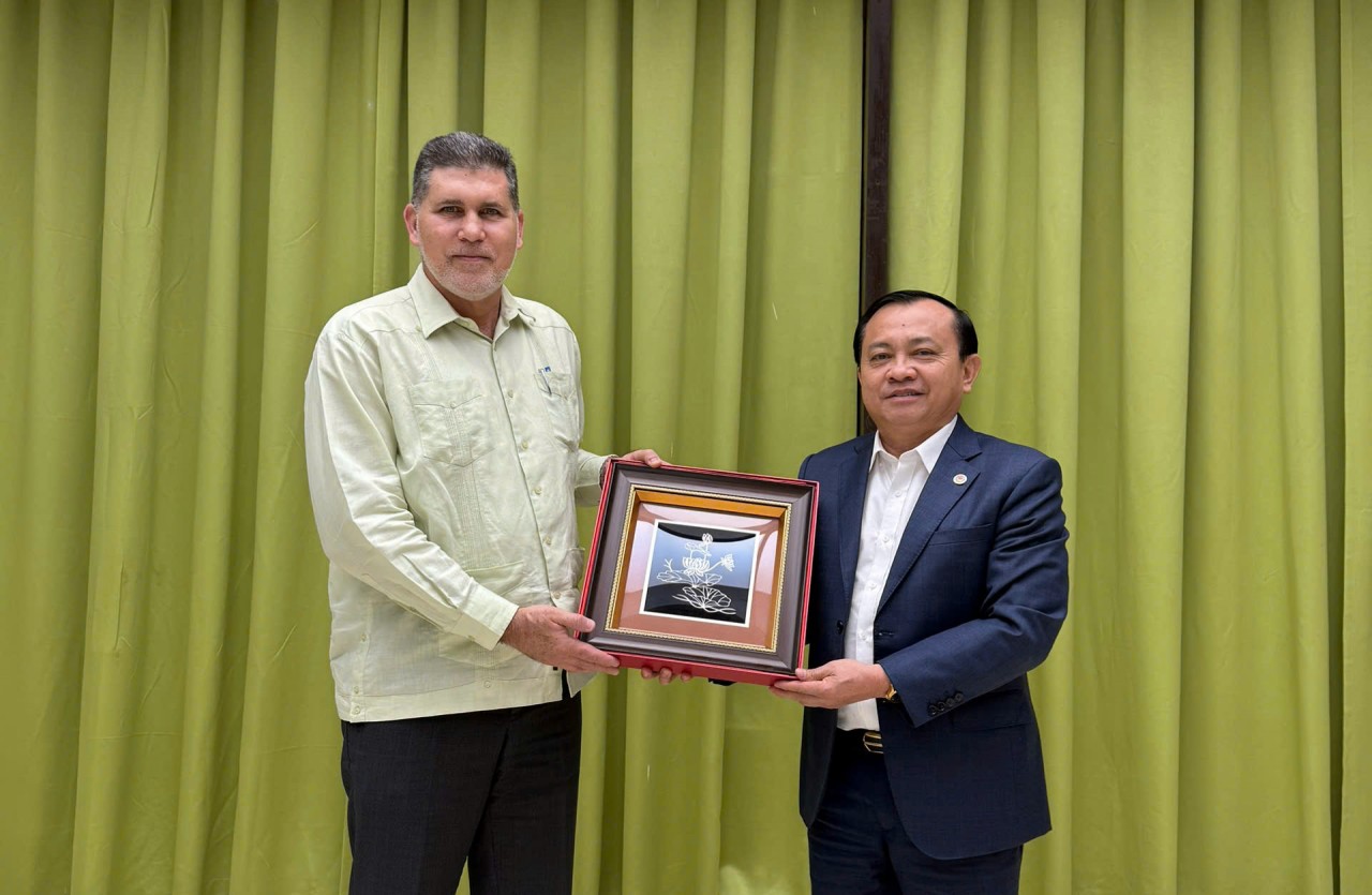 Việt Nam - Cuba thúc đẩy hợp tác tài chính, kinh tế song phương