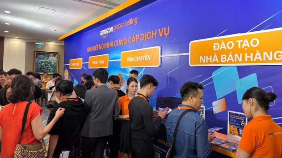 Vietnam taps e-commerce boom to supercharge export growth