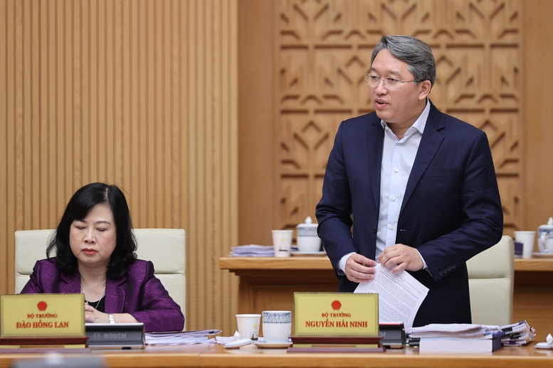 Thủ tướng: Tháo gỡ bằng hết những khó khăn, vướng mắc về thể chế- Ảnh 6.