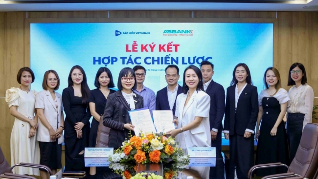 VBI - ABBank tăng cường hợp tác bảo vệ tài chính và sức khoẻ người Việt