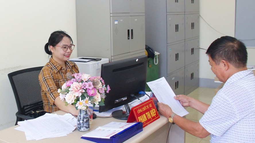 Chính phủ dự kiến biên chế cán bộ, công chức, viên chức cấp xã