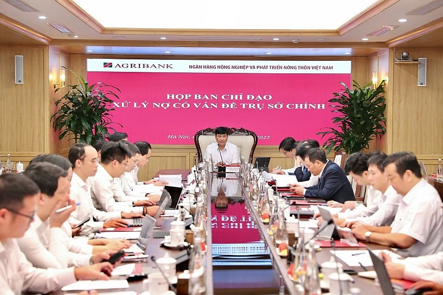 Agribank phấn đấu hoàn thành vượt kế hoạch các chỉ tiêu về công tác xử lý, thu hồi nợ Agribank phấn đấu hoàn thành vượt kế hoạch các chỉ tiêu về công tác xử lý, thu hồi nợ