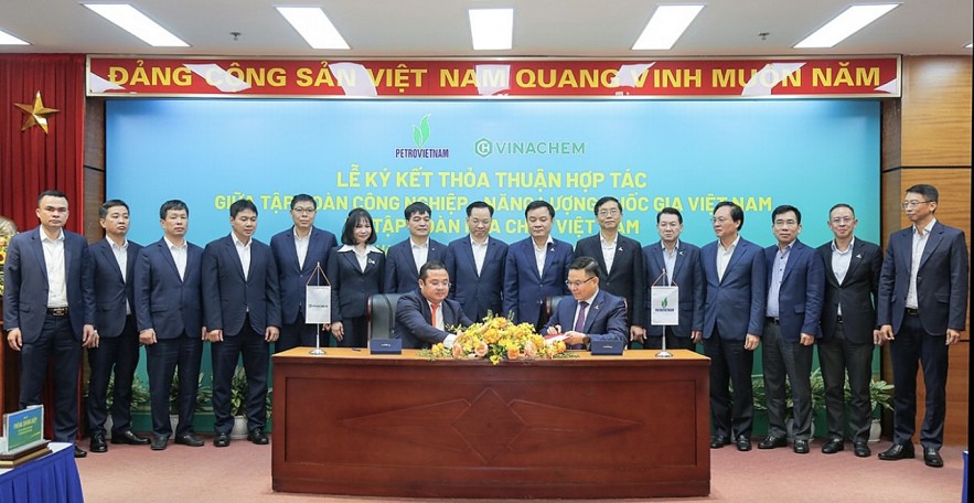 Petrovietnam - Vinachem: Hợp tác toàn diện để cùng vươn xa, hướng tới tương lai công nghệ cao
