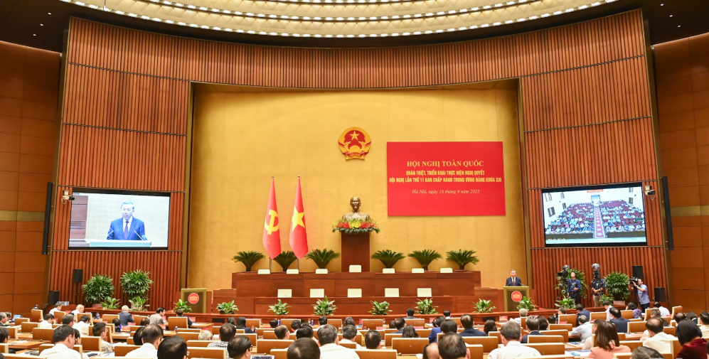 Chủ tịch Quốc hội Trần Thanh Mẫn hội kiến Thủ tướng Lào Sonexay Siphandone