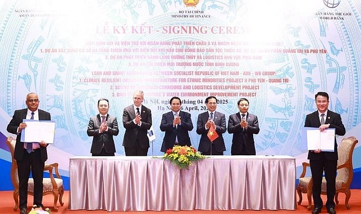 WB, ADB provide loans, grants for three projects in Vietnam