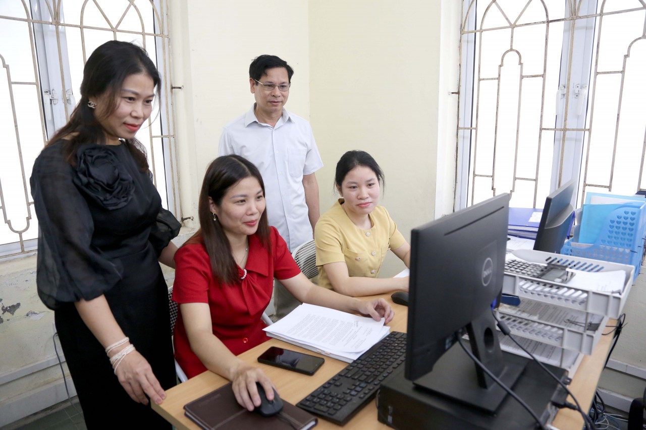 Cục Dự trữ Nhà nước đóng, mở 194 gói thầu mua 220.000 tấn gạo nhập kho dự trữ quốc gia năm 2025