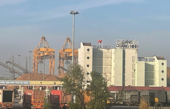 Hơn 40 triệu tấn hàng hóa qua các cảng tại Quảng Ninh trong quý I/2025