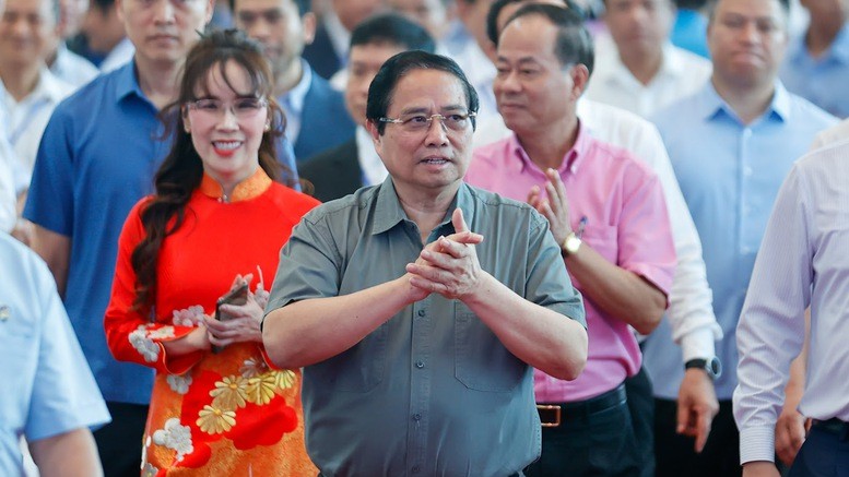 Thủ tướng chủ trì lễ khởi công, khánh thành 80 công trình, dự án lớn kỷ niệm 50 năm Giải phóng miền Nam