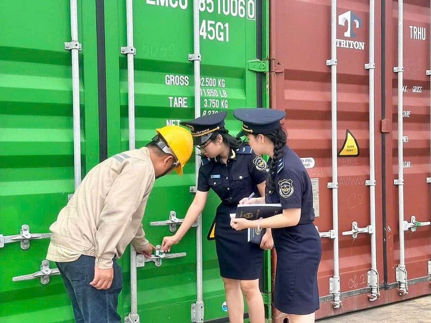 Chi cục Hải quan khu vực XIX thu ngân sách nhà nước đạt gần 750 tỷ đồng sau sáp nhập