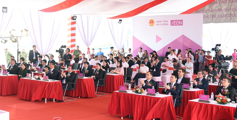 TRỰC TIẾP: Thủ tướng chủ trì lễ khởi công, khánh thành 80 công trình, dự án lớn kỷ niệm 50 năm Giải phóng miền Nam- Ảnh 10. TRỰC TIẾP: Thủ tướng chủ trì lễ khởi công, khánh thành 80 công trình, dự án lớn kỷ niệm 50 năm Giải phóng miền Nam- Ảnh 10.