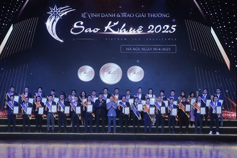 Gần 200 nền tảng, dịch vụ, giải pháp số xuất sắc được trao Giải thưởng Sao Khuê 2025