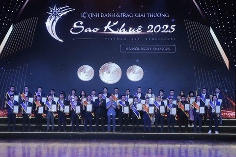 Gần 200 nền tảng, dịch vụ, giải pháp số xuất sắc được trao Giải thưởng Sao Khuê 2025