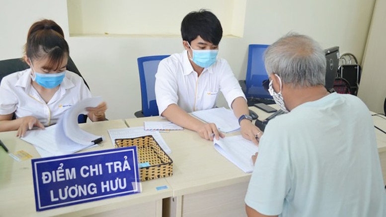 Thủ tướng chỉ đạo chi trả lương hưu tháng 5 sớm