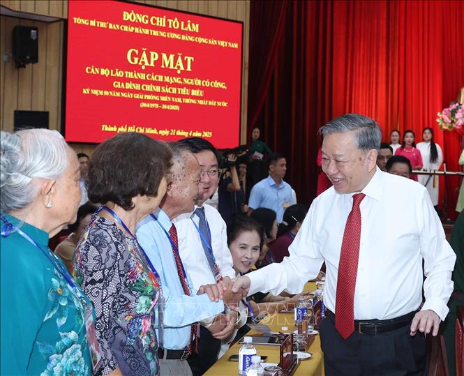 Tổng Bí thư: TP. Hồ Chí Minh mở rộng tạo thành một cực tăng trưởng mới mang tầm cỡ khu vực và quốc tế Chú thích ảnh