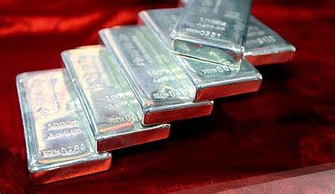 Ngày 22/4: Giá bạc thế giới lấy lại đà tăng