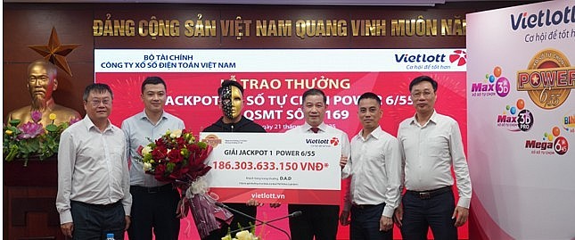 Nam thanh niên Gen Z tại Bình Dương trúng Jackpot hơn 186 tỷ đồng