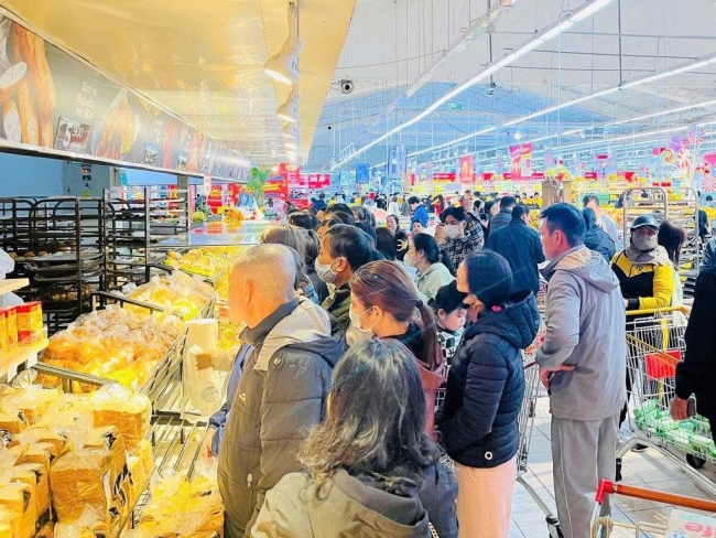 Thị trường bán lẻ Việt Nam 2025: Đổi mới trong “bão” kinh tế toàn cầu