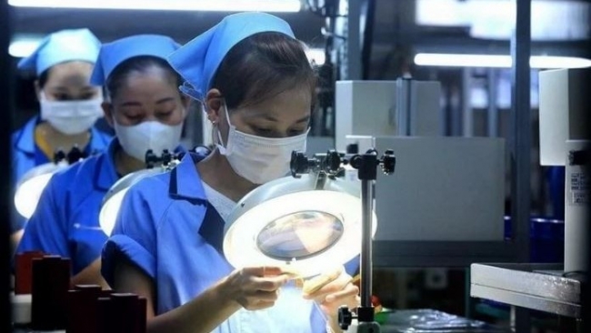 PM gives directions on key measures to boost economic growth this year