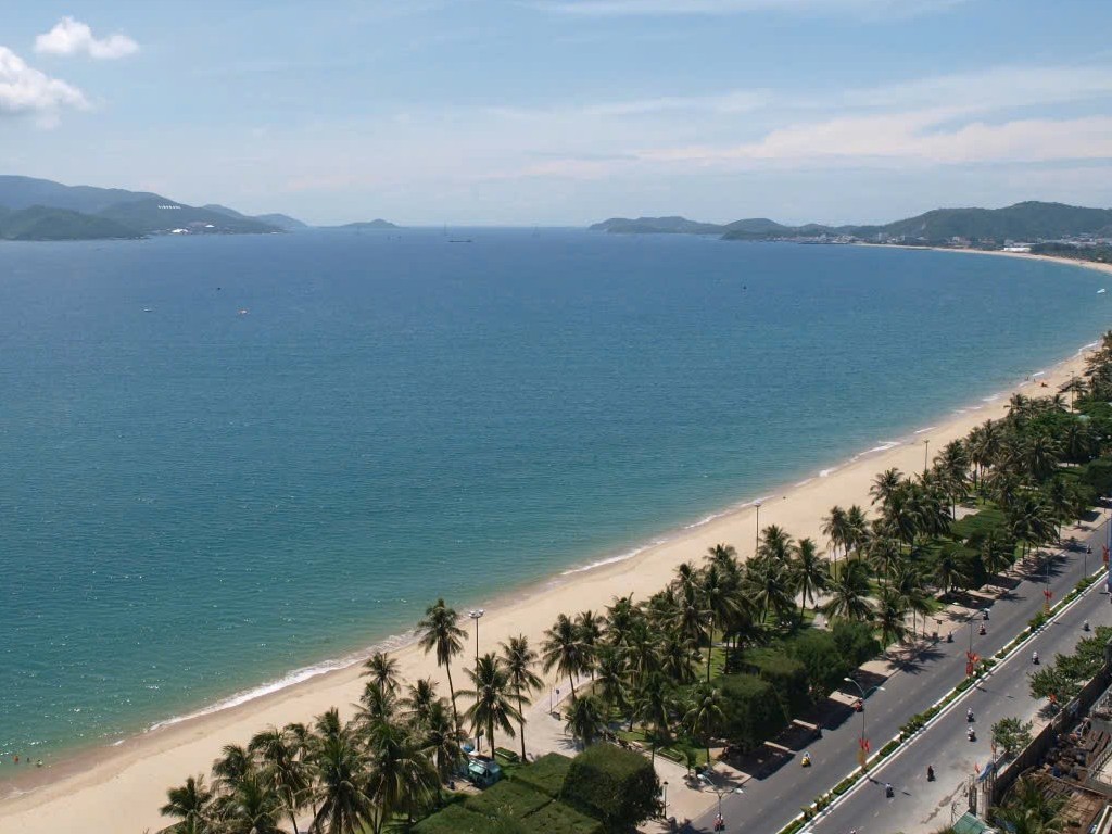 Khánh Hoà đẩy nhanh "Làn Xanh" rút ngắn 50% thời gian xử lý hồ sơ đầu tư