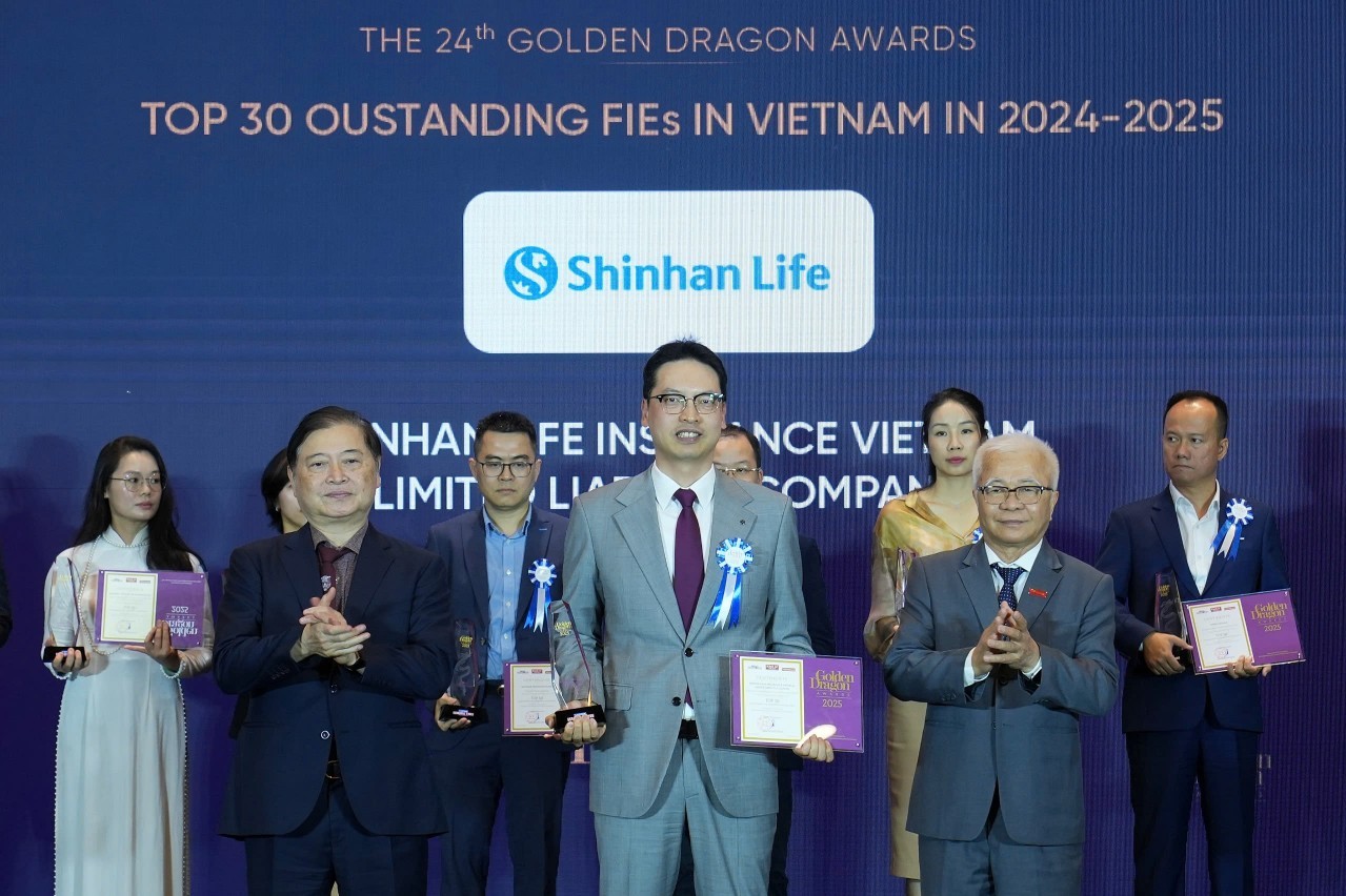 Shinhan Life Việt Nam nhận Giải thưởng Rồng Vàng 2025