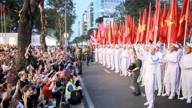 Thủ tướng yêu cầu tăng cường công tác bảo đảm an ninh, trật tự dịp Lễ 30/4 và 1/5