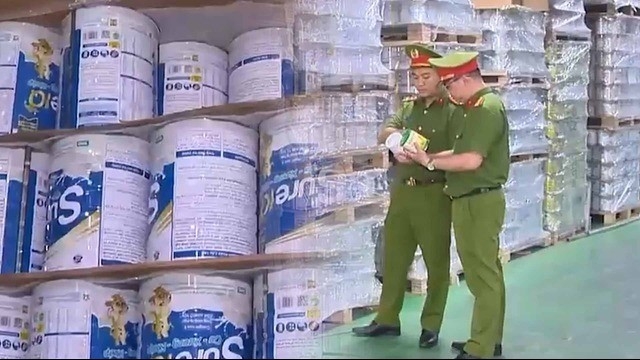 Thu hồi 12 sản phẩm thực phẩm dạng sữa bột giả