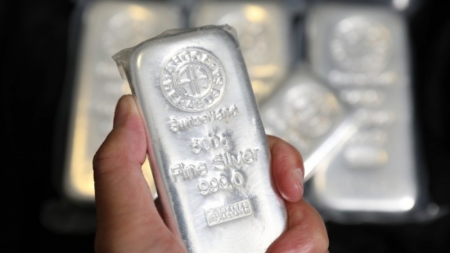 Ngày 25/4: Giá bạc trong nước tăng mạnh