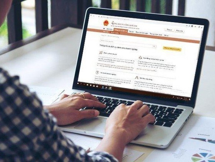 Chính thức giảm 15% - 20% mức thu phí cung cấp thông tin lý lịch tư pháp trực tuyến