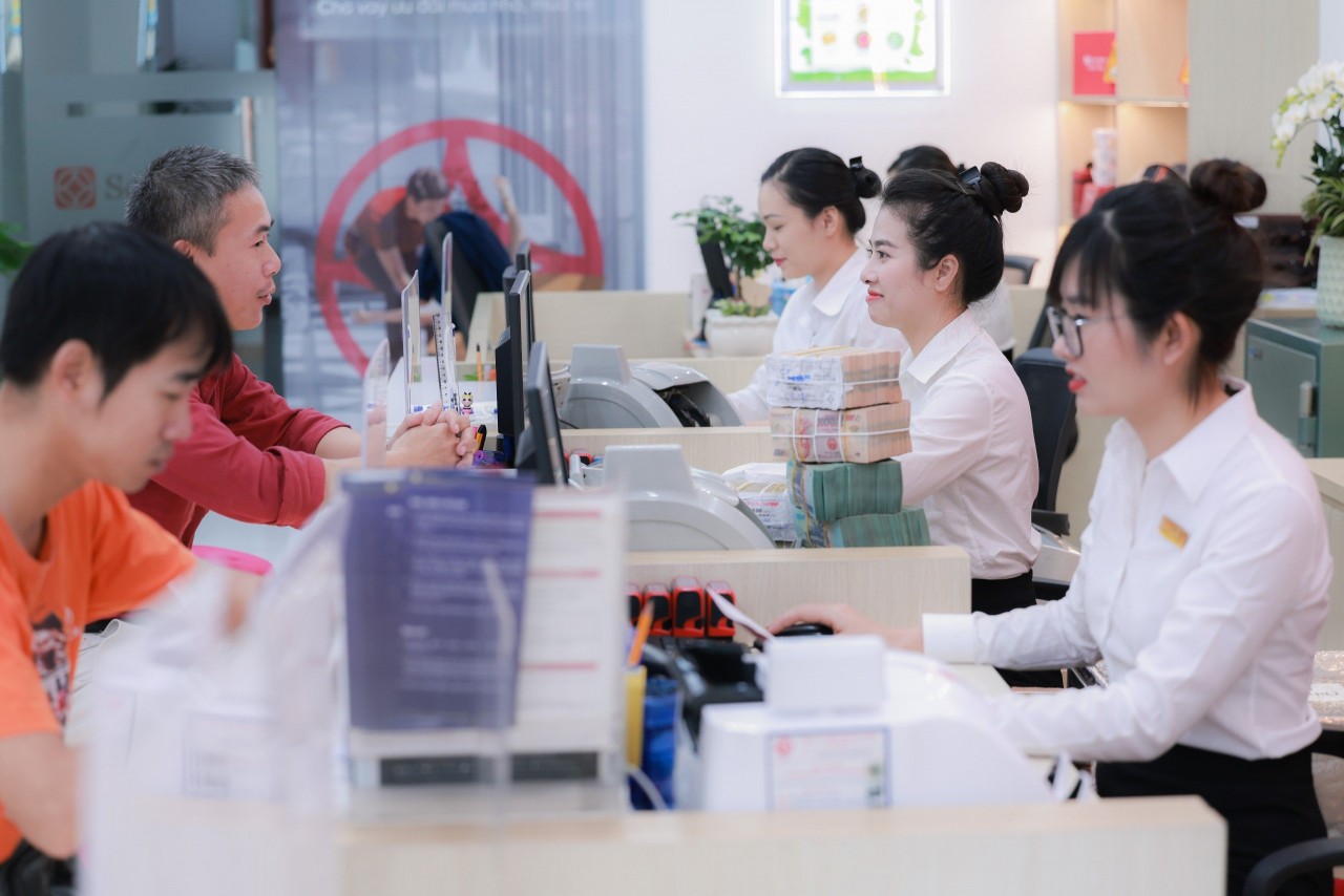 Tại kỳ xếp hạng tín nhiệm gần nhất năm 2024, SeABank được Moody’s giữ nguyên xếp hạng Ba3 cho danh mục Tiền gửi dài hạn, mức B1 cho đánh giá tín dụng cơ sở (BCA) và triển vọng phát triển Ổn định.