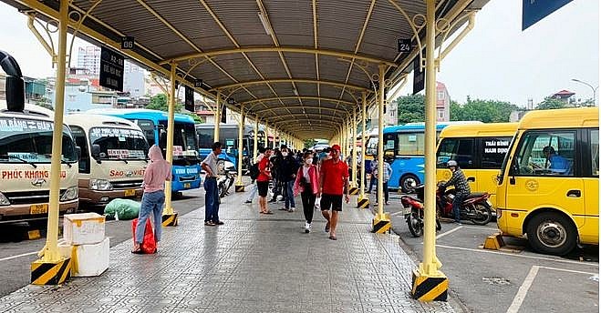 Vé bay nhiều chặng hết chỗ, tàu hỏa và xe khách vẫn còn ghế trống dịp 30/4 Vé máy bay nhiều chặng hết chỗ, tàu hỏa và xe khách vẫn còn ghế trống dịp 30/4