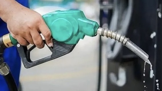 Yêu cầu doanh nghiệp đảm bảo nguồn cung xăng dầu trong dịp nghỉ lễ 30/4-1/5