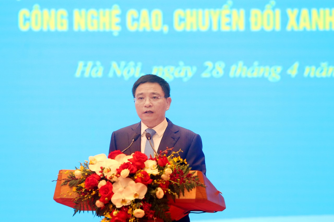 Diễn đàn doanh nghiệp Việt Nam - Nhật Bản: Thúc đẩy hợp tác ngành công nghệ cao, chuyển đổi xanh và bán dẫn Diễn đàn doanh nghiệp Việt Nam - Nhật Bản: Thúc đẩy hợp tác ngành công nghệ cao, chuyển đổi xanh và bán dẫn