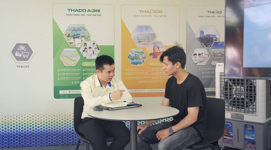 undefined THACO đồng hành cùng học sinh - sinh viên miền Trung