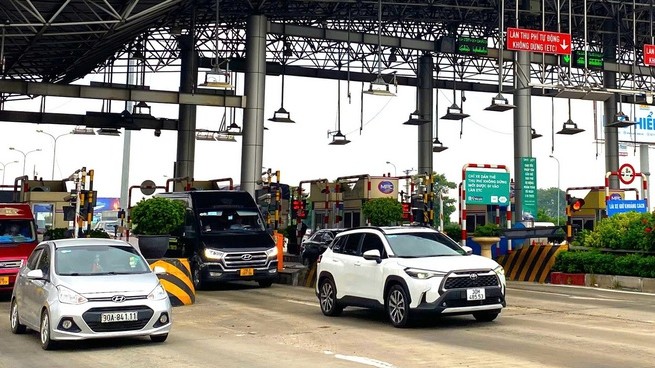 Chuẩn bị thu phí 5 tuyến cao tốc do Nhà nước đầu tư