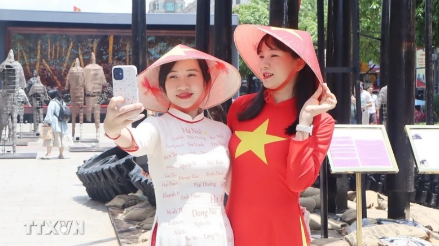 Du lịch Thành phố Hồ Chí Minh đạt doanh thu "khủng" trong dịp nghỉ Lễ