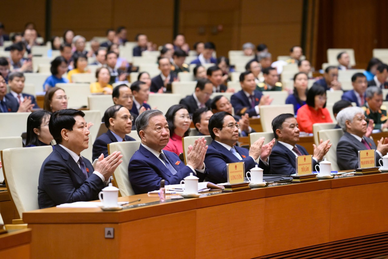 Khai mạc Kỳ họp thứ 9: Thực hiện đột phá về thể chế để bước vào kỷ nguyên mới Khai mạc Kỳ họp thứ 9: Thực hiện đột phá về thể chế để bước vào kỷ nguyên mới