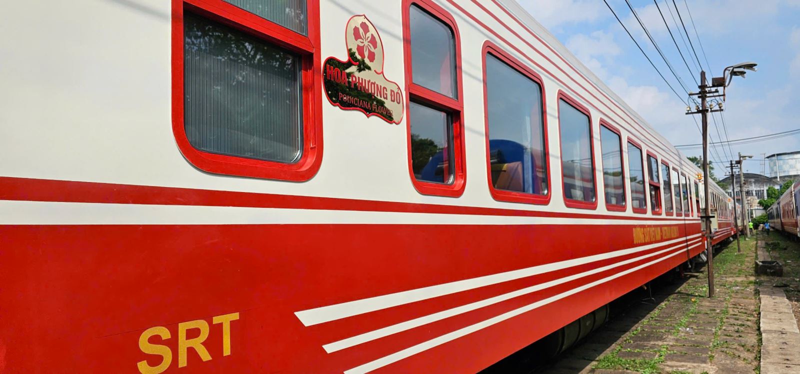 Mở bán vé tàu Hoa phượng đỏ Chú thích ảnh