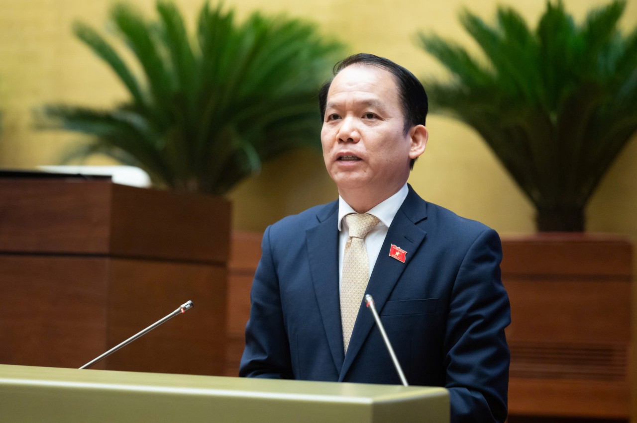 Quốc hội thông qua Nghị quyết về việc sửa đổi Hiến pháp Quốc hội thông qua Nghị quyết về việc sửa đổi Hiến pháp
