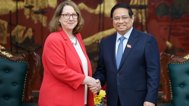 Thủ tướng tiếp Chủ tịch Ủy ban Đánh giá kinh tế và an ninh Hoa Kỳ-Trung Quốc của Quốc hội Hoa Kỳ