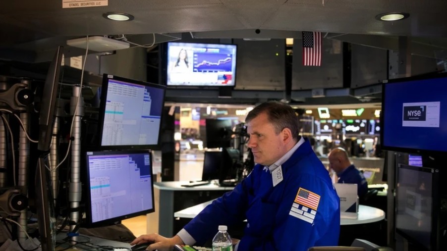 Tiến triển trong đàm phán thương mại tạo đà cho chứng khoán Mỹ