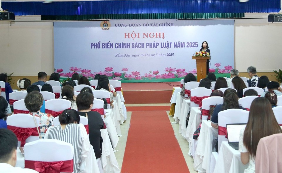 Công đoàn Bộ Tài chính phổ biến chính sách pháp luật năm 2025