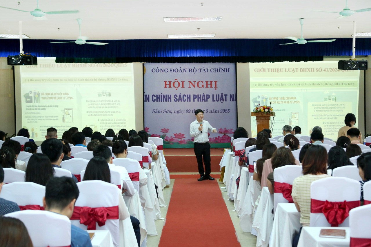 Công đoàn Bộ Tài chính phổ biến chính sách pháp luật năm 2025