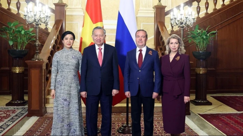 Việt Nam mong muốn hợp tác chặt chẽ với Liên bang Nga để nâng tầm quan hệ