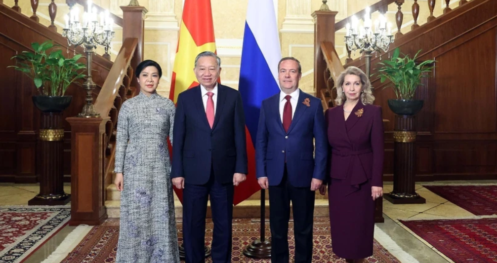 Việt Nam mong muốn hợp tác chặt chẽ với Liên bang Nga để nâng tầm quan hệ
