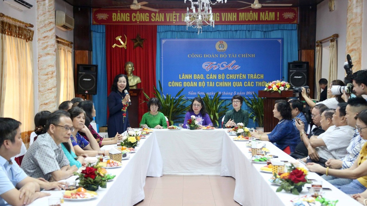 Tri ân lãnh đạo, cán bộ chuyên trách công đoàn Bộ Tài chính qua các thời kỳ